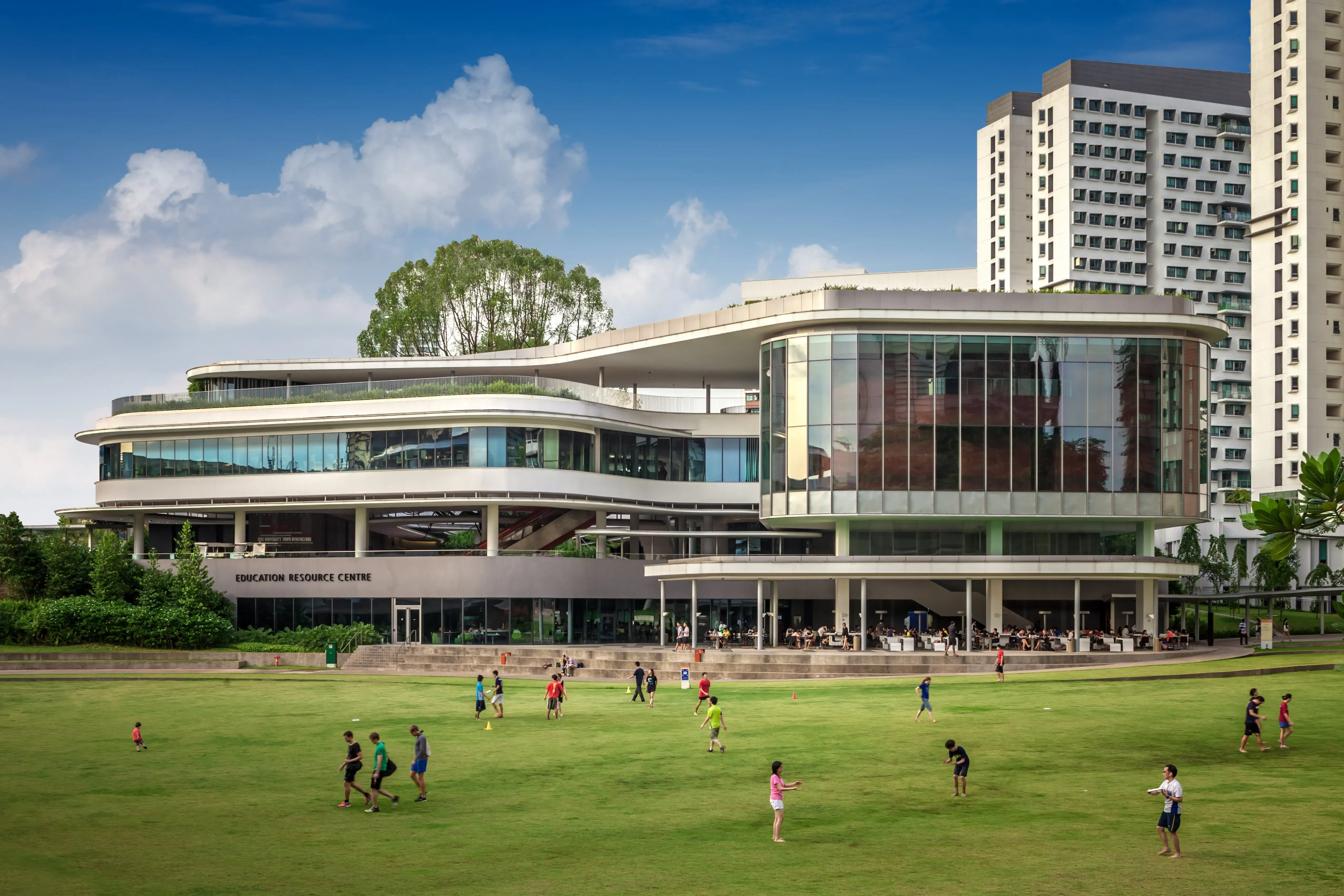 NUS Scholarships in Singapore: A Gateway to Global Academic Excellence