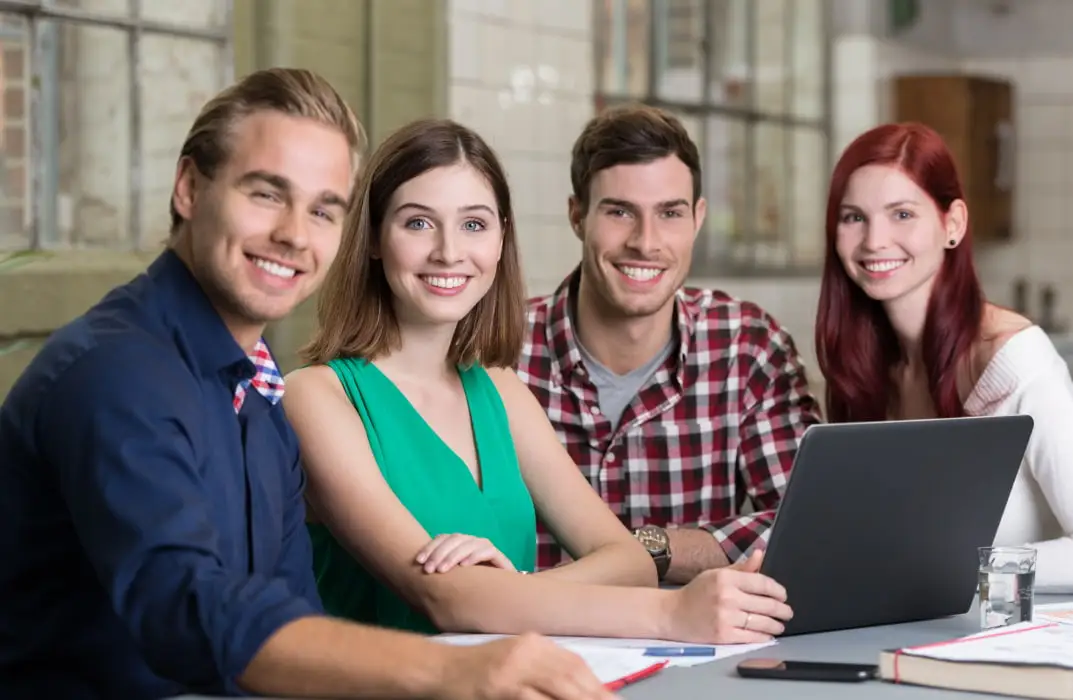 Sociology vs. Social Work Studies: Which Bachelor's to Study in 2025?