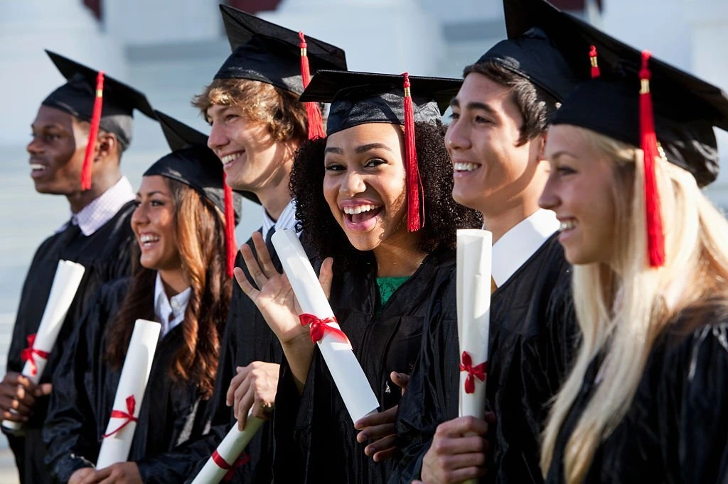 How to Get an MIT Scholarship as an International Student | Full Guide