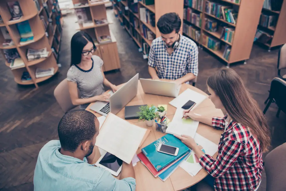 How to Excel in Group Projects & University Assignments