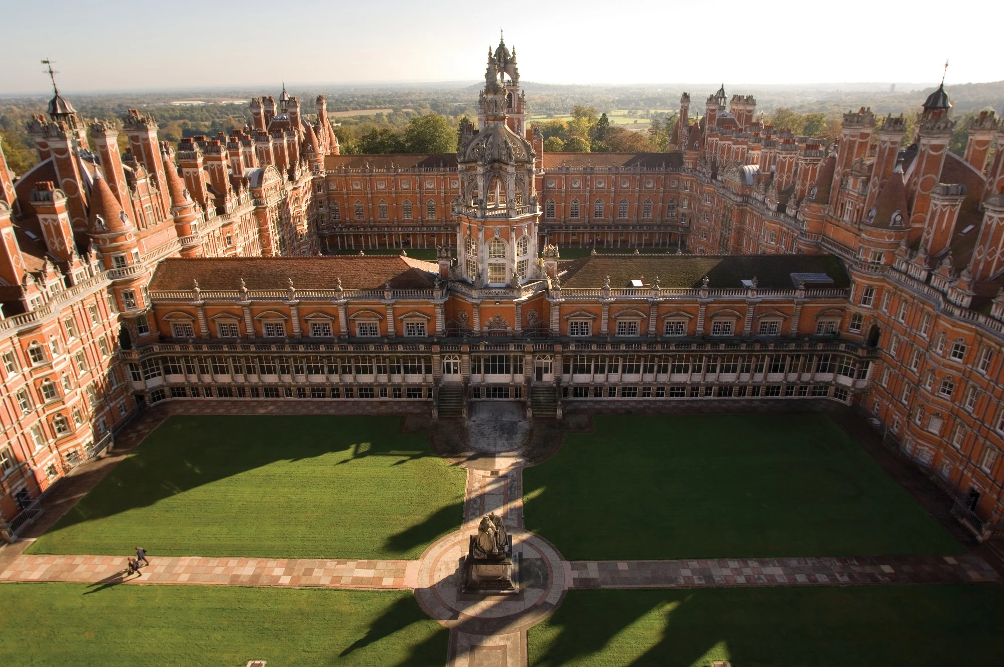 Unlock Your Academic Potential: Felix Scholarships at SOAS, University of London for Indian Nationals