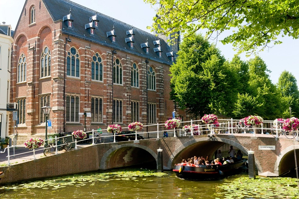 Unlock Your Academic Potential: Leiden University Excellence Scholarship (LExS) for International Students