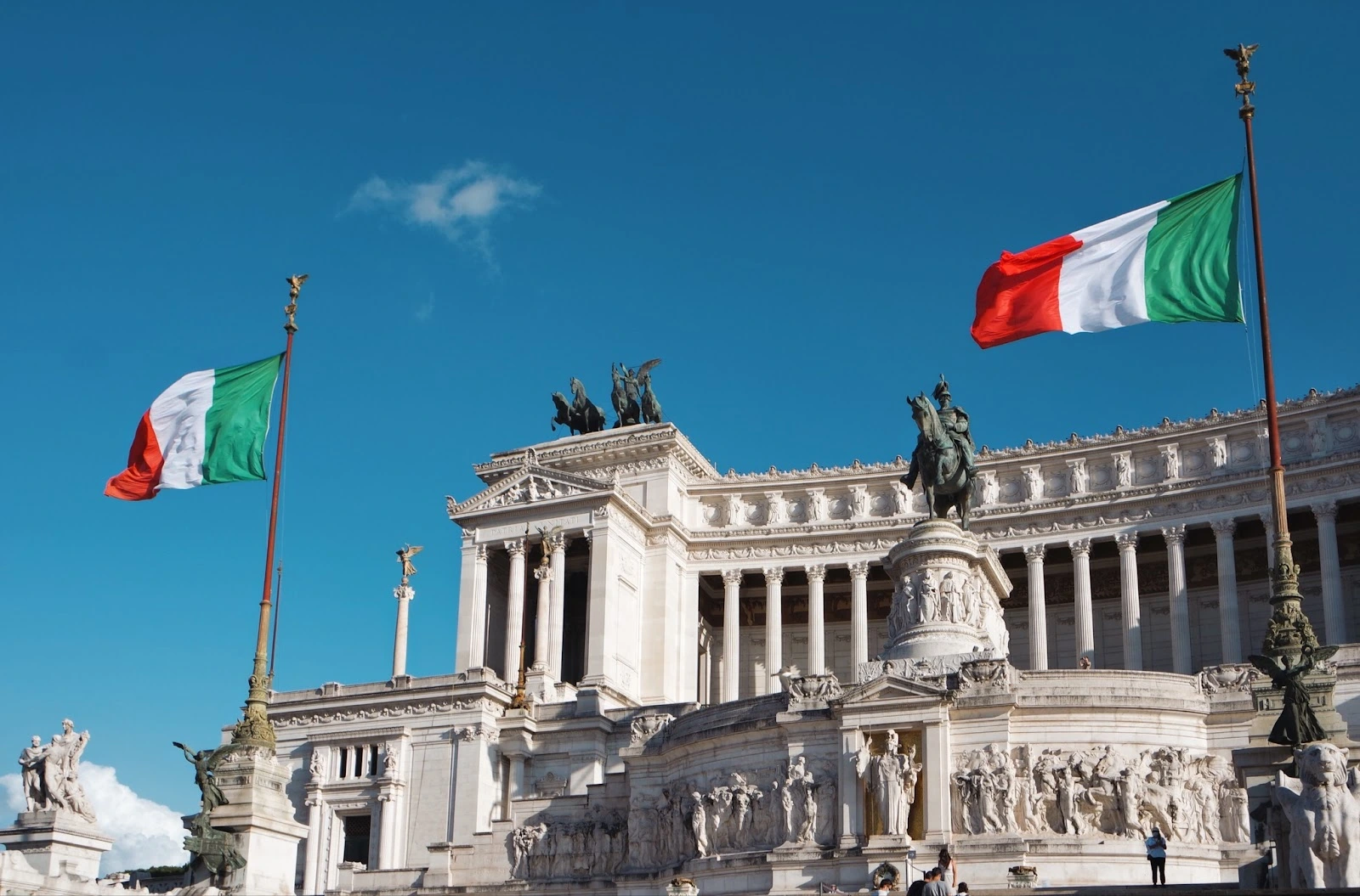 Italian Scholarships 2025 Without IELTS: Study in Italy