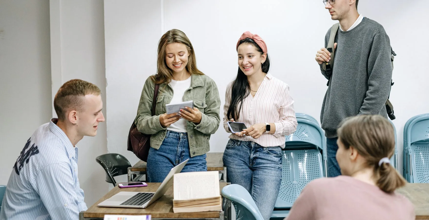 Bachelor of Arts vs. Bachelor of Science: Which Degree is Right for You in 2025?